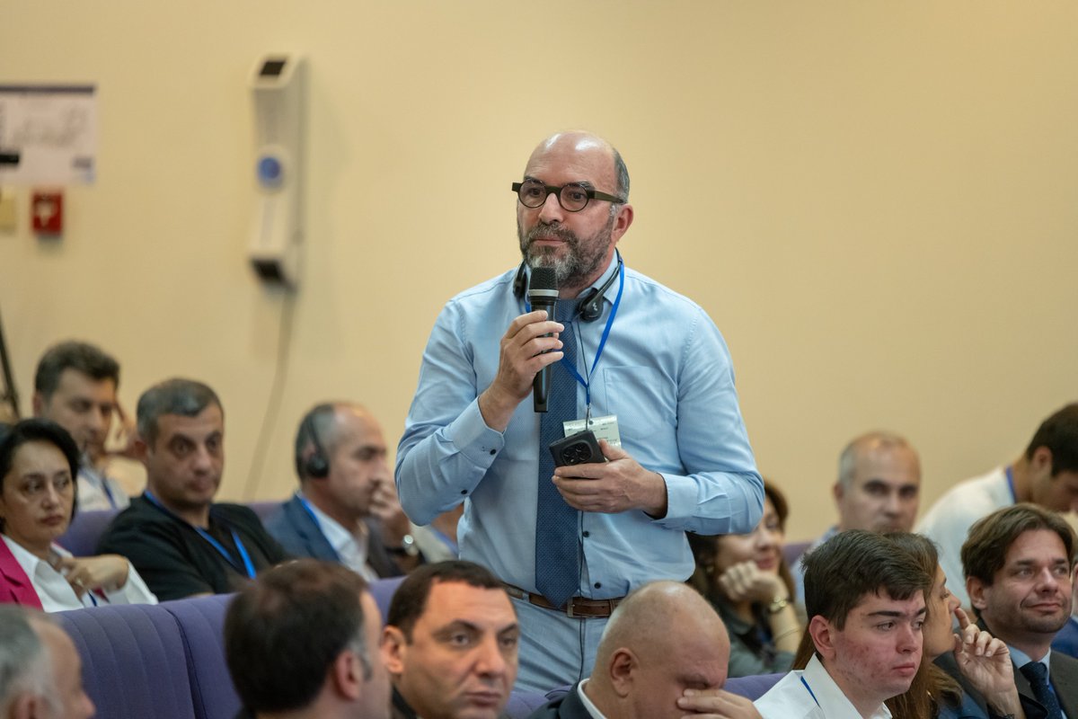 American U Armenia tweet media