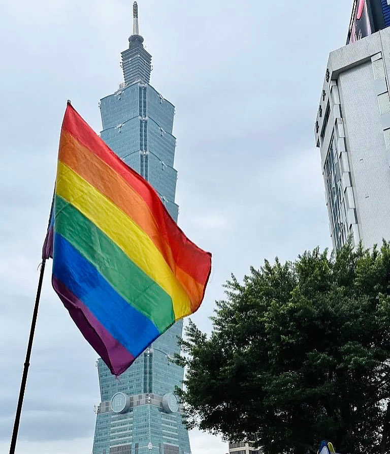 BearMask_offcl's tweet photo. 🐻 BEAR MASK 2025 TAIWAN PRIDE VISIT EVENT!

It’s been a while since our last big event!🎉
BEAR MASK is heading to the 2025 Taiwan Pride!🇹🇼

Thanks to all the love and support showed during the Seoul Queer Parade event,
we’re thrilled to announce our second event!👏🏻 https://t.co/vdxMbjFV3c