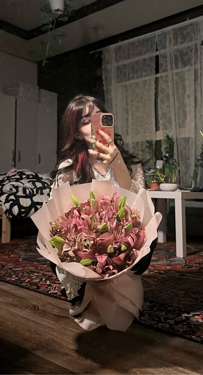 acxill's tweet photo. Birthday girl 💗 https://t.co/I2kbharWBO