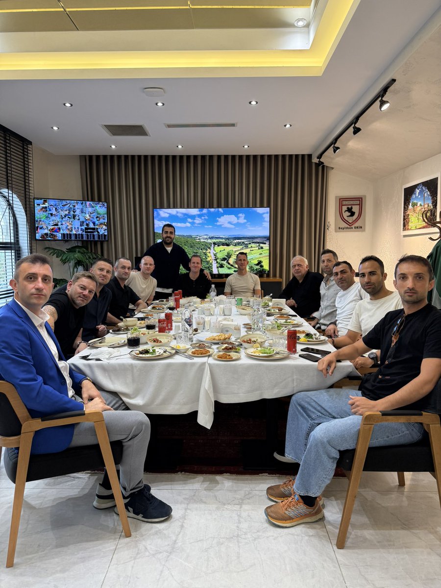 UECL Samsunspor’umuzun Dinamo Kiev maçını yönetmek için İzlanda ve Avusturya’dan şehrimize gelen FİFA Hakemleri ve UEFA,TFF yetkili heyeti misafirimiz oldular .. 
#UECL #Diyarbakırocakbaşıpalace