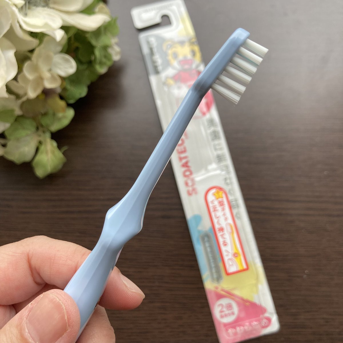 kikuh0's tweet photo. 『#ソダテコ　#こどもハブラシ(3〜5才用)』

子供が持ちやすく、磨きやすい工夫がされている歯ブラシです。ヘッドが斜めになっています。歯は大切なので小さい頃からハブラシ選びは大事✨

#プロモーション
#サンスターから提供いただきました
#RSPに参加しました
#RSP110　#サンプル百貨店 https://t.co/q0WAbtLx8p