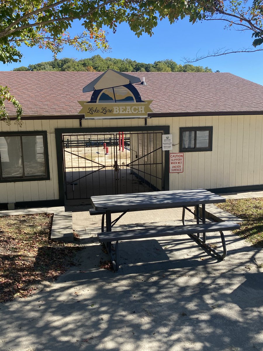 JimPopa16's tweet photo. Hotels, motels, and restaurants… many still closed a full year after the storm.

Lake Lure was built on tourism.
Fans of Dirty Dancing still travel here.

But they arrive to find:
❌ No lake
❌ No tours
❌ No support

FEMA approved $2.5M+.
The Flowering Bridge rebuild? CANCELLED.