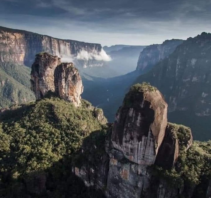 Tepuyes en el Parque Nacional Canaima 
Venezuela 🇻🇪