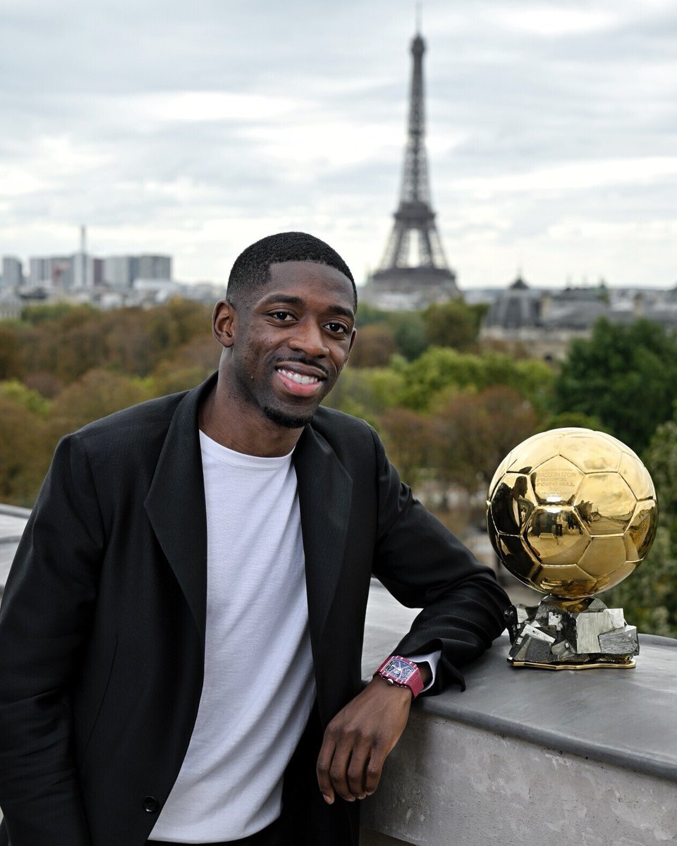 ballondor's tweet image. 🏆 One month already since Ousmane Dembélé was crowned Ballon d’Or 2025 winner — a moment celebrated high above Paris, at the iconic Hôtel de Crillon. ✨

📸 Stéphane Mantey / L'Équipe

#ballondor #ousmanedembele