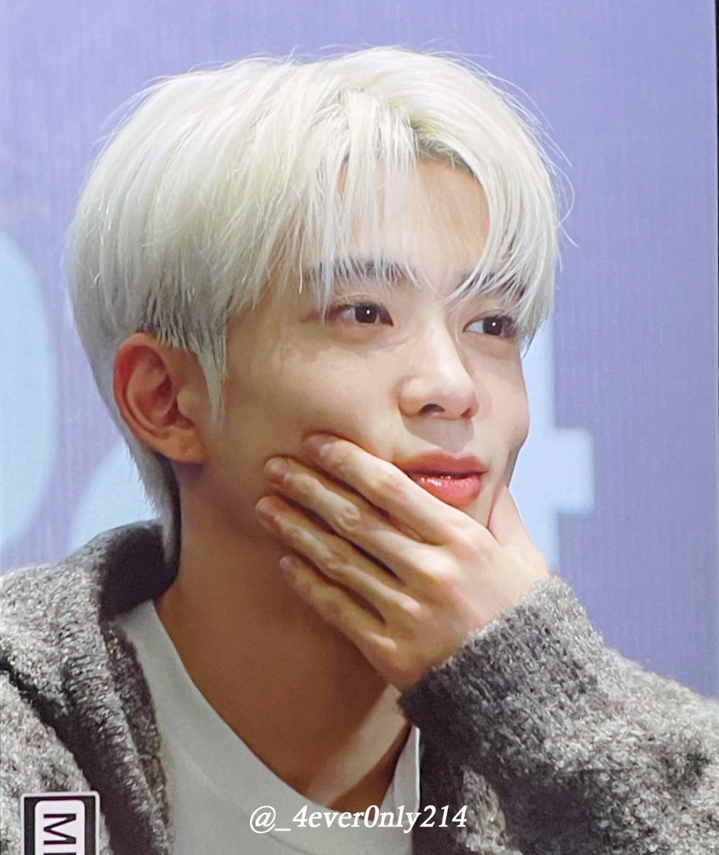 너이 𝓙 tweet media