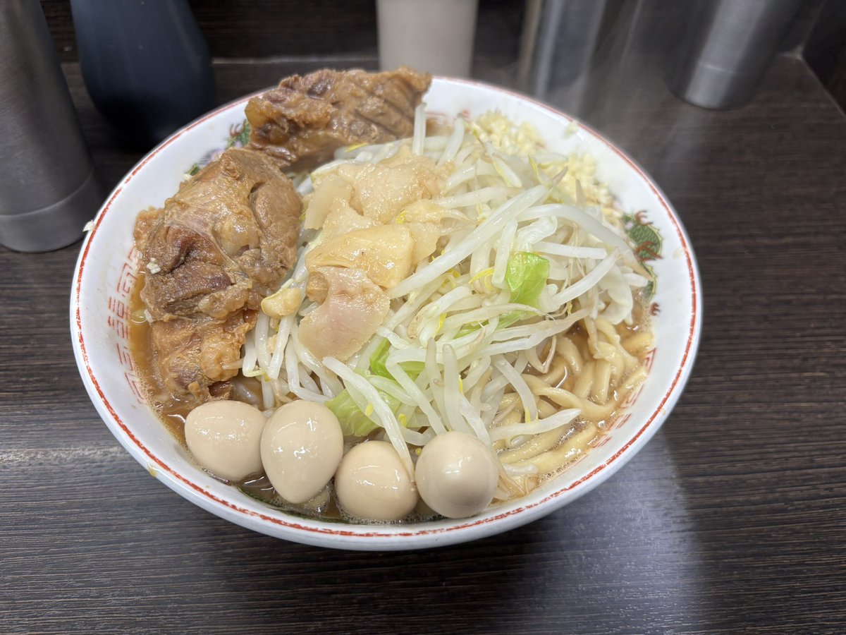 16番 tweet media