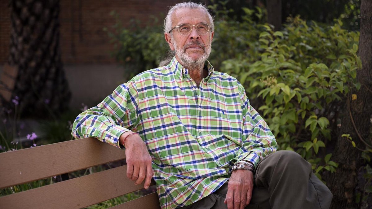 «Entre 1975 y 2025, todos los gobiernos han impedido que RTVE sea un auténtico servicio público», afirma el periodista José Manuel Martín Medem, que publica el libro ‘Cincuenta años contra RTVE’, que será presentado el 24 y el 29 de octubre en Madrid
👇👇
is.gd/JZhCU9