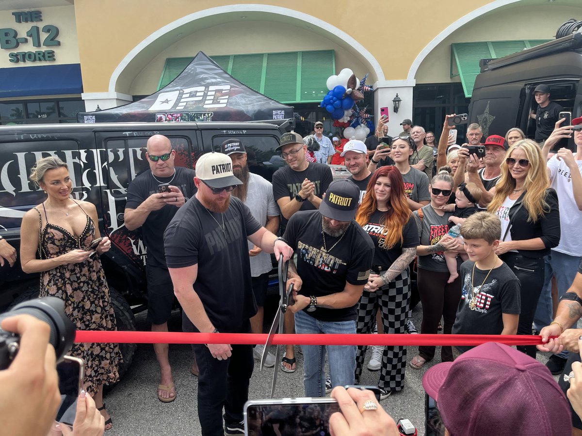 RepDonaldsPress's tweet photo. Small businesses are the backbone of our economy and play a critical role in our Southwest Florida community.

My team joined hundreds of our neighbors to celebrate the ribbon-cutting of another local business.

Congratulations to Patriot Gear on your grand opening in Lee County! https://t.co/Vlpqr0bCu1