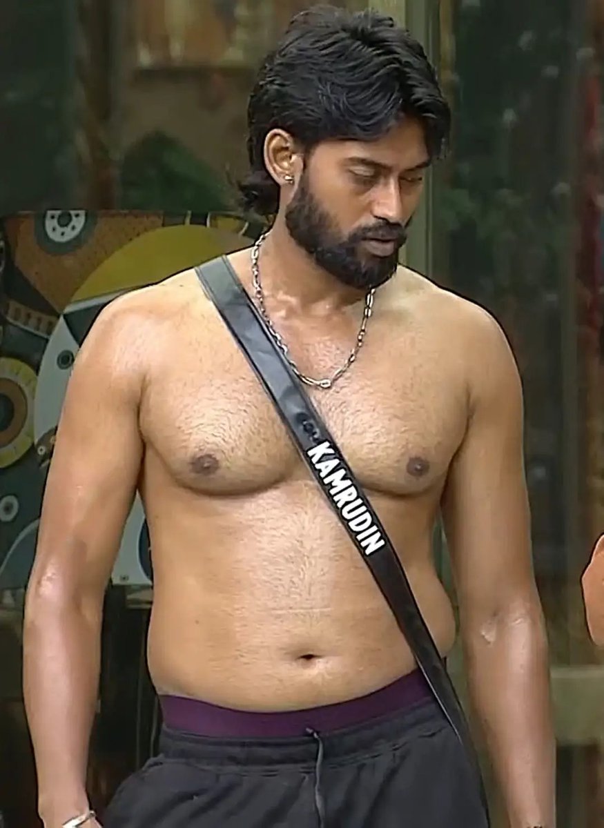 zaynahmmad's tweet photo. Kamrudin From Tamil Bigg Boss 🥵🔥 https://t.co/yV9NKN2x2w