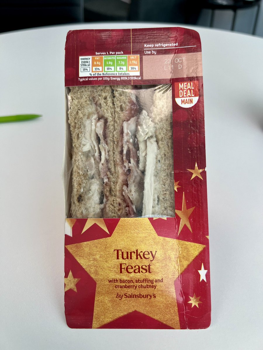 Still too early?? 🎄🎅🏻