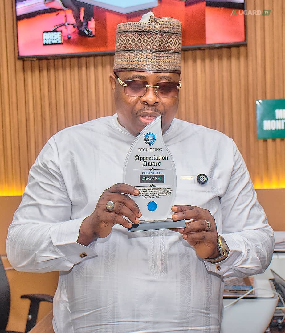 TechEfiko's tweet image. “Gratitude in action Honoring Lugard TV for their unwavering support and excellence. Together, we rise.”
@lugardtvonline