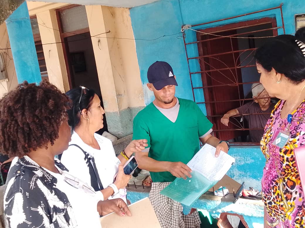 eduardo_yovanis's tweet image. Dando cumplimiento al sistema de trabajo de la Asamblea Municipal del #PoderPopular de #SanctiSpíritusEnMarcha se realiza visita integral a la demarcación del Consejo Popular Garaita.