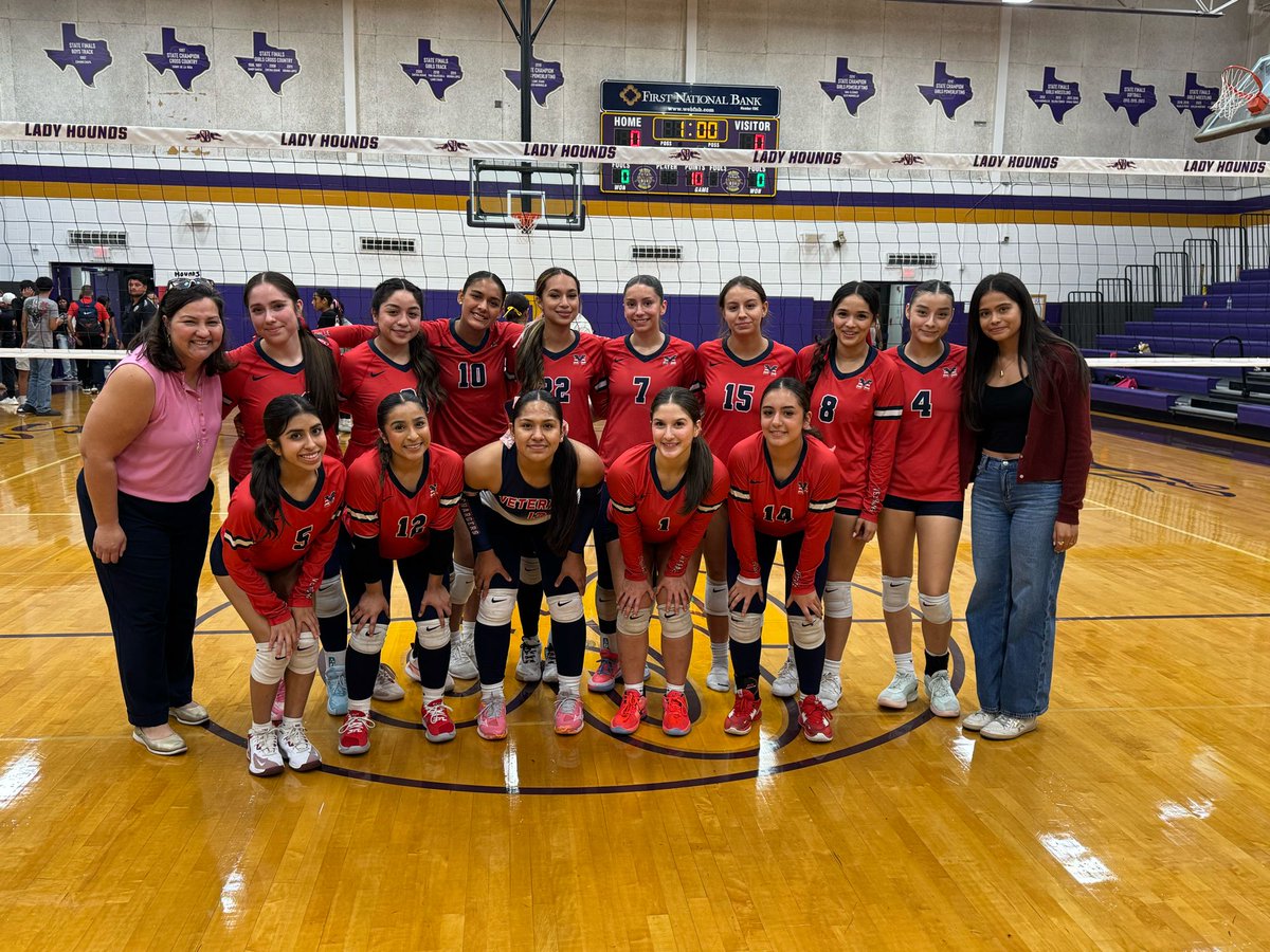 Congratulations to our Varsity Lady Chargers!!! They are the Co-district Champions!! 🏐🙌