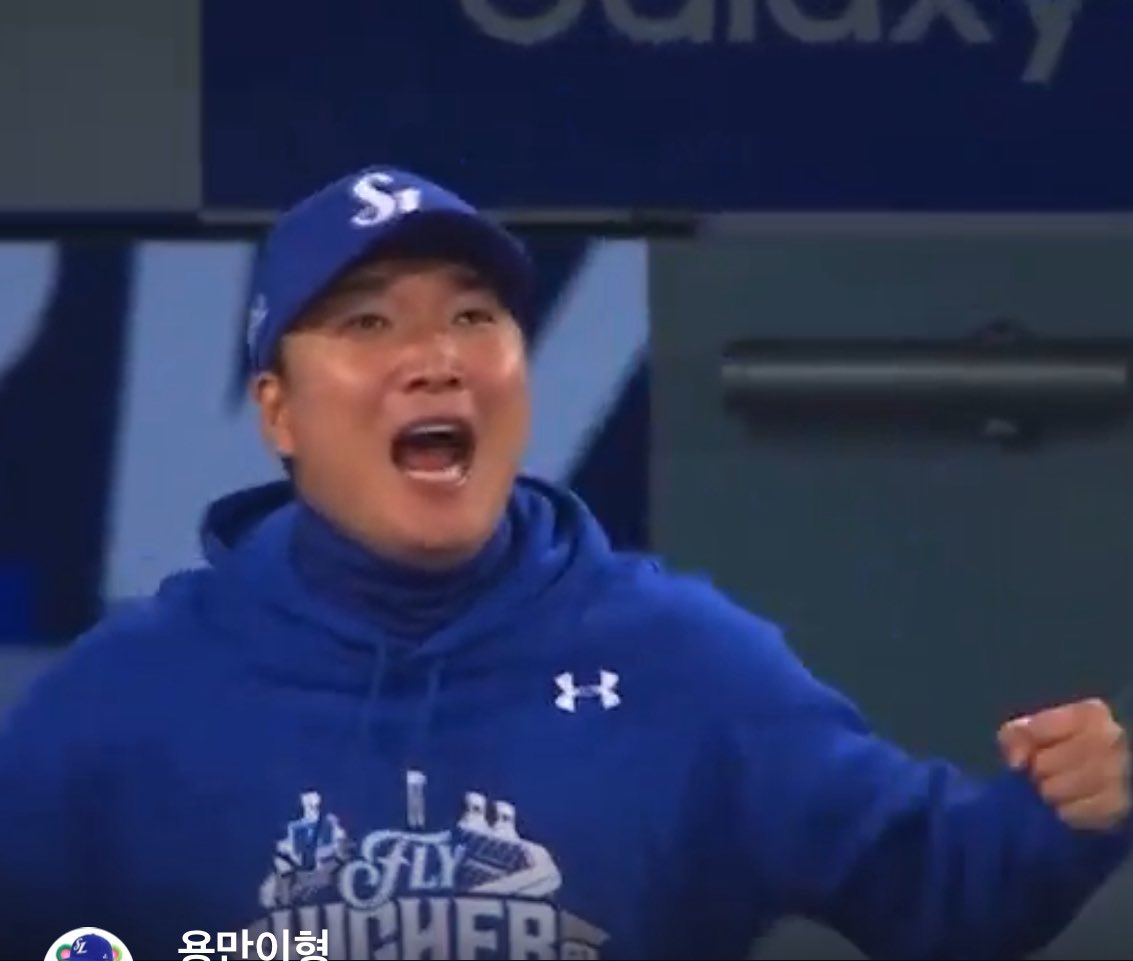 아진짜씨벨웃기게 ㄴㄴ
포효하는 하마같네