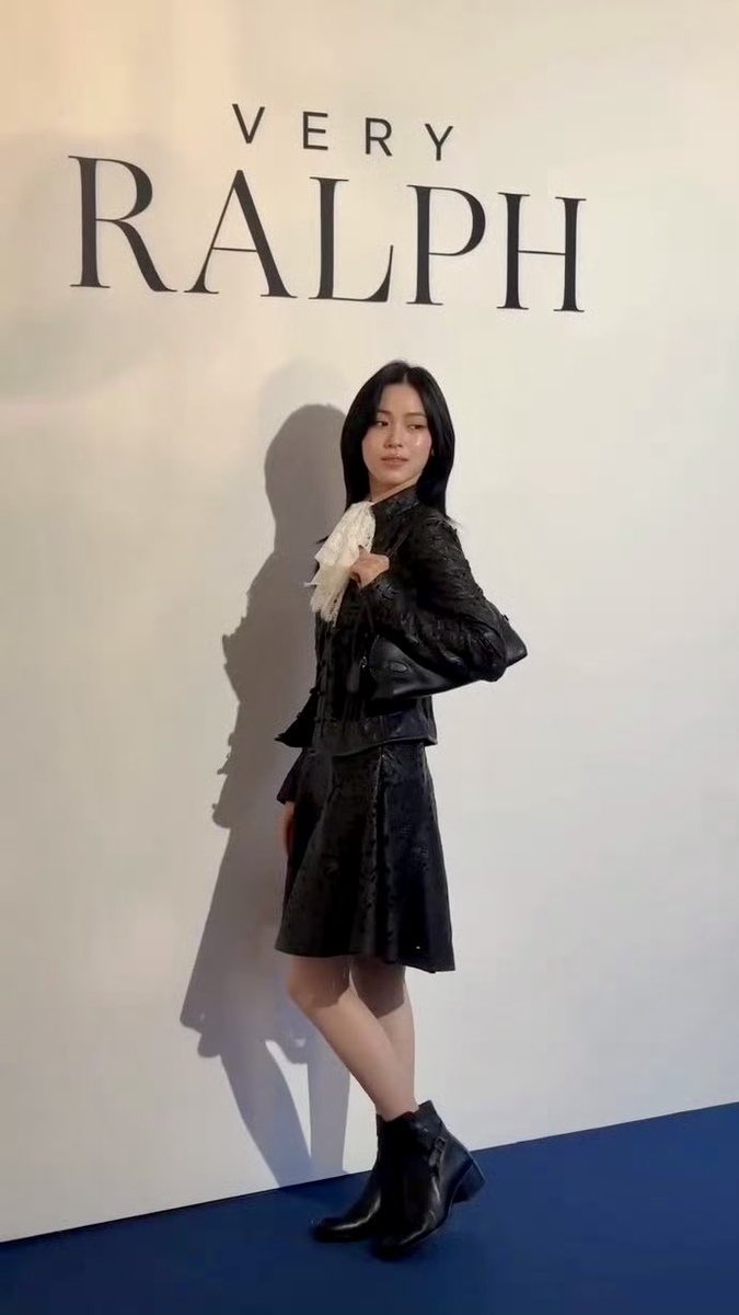 thinkaboutryu's tweet image. #RYUJIN’s outfit is from Ralph Lauren 2025 Fall Collection 

RALPH LAUREN RYUJIN 
#RYUJINxRalphLauren 
#VeryRalph @RalphLauren