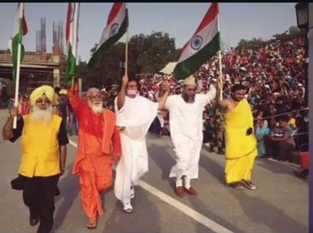 Ansari5k's tweet image. पूछना ये था कि अगर हिन्दू, मुस्लिम, सिख, ईसाई एक हो जाएं तो नुकसान किसका होगा?