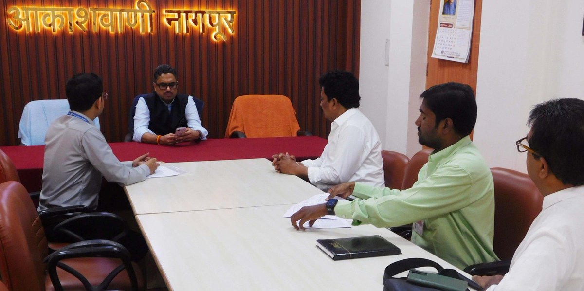 PIBMumbai's tweet image. Secretary, Ministry of Information and Broadcasting, Shri Sanjay Jaju visited the Akashvani (All India Radio) centre in Nagpur.

On this occasion, he reviewed the functioning of
Press Information Bureau (PIB) and the Central Bureau of Communication (CBC), as well as Akashvani &amp;amp;…