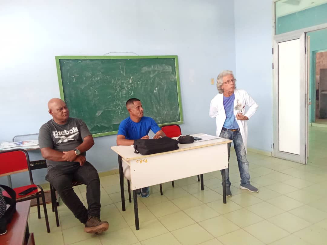 eduardo_yovanis's tweet image. En conclusiones de la visita realizada por la Asamblea Municipal del #PoderPopular de #SanctiSpíritusEnMarcha a la demarcación del Consejo Popular Garaita se brinda una actualización de la situación Higiénica Epidemiológica de nuestro municipio.
#CubaPorLaVida 
#CubaPorLaSalud