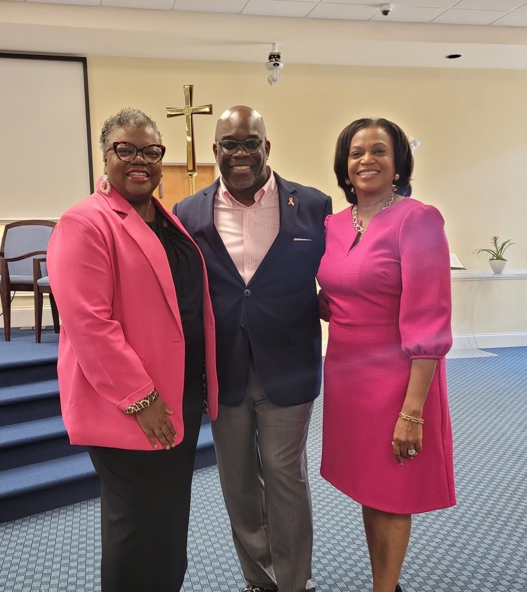 CFamC's tweet image. B. Jacqueline Jeter did a phenomenal job as the CFC guest speaker sharing her journey for the Annual Breast Cancer Awareness Sunday. She has seen the goodness of God and inspired many.🙌🏾 "You don't have to understand the HOW when you know the Who,"  B. Jacqueline Jeter Trust God!
