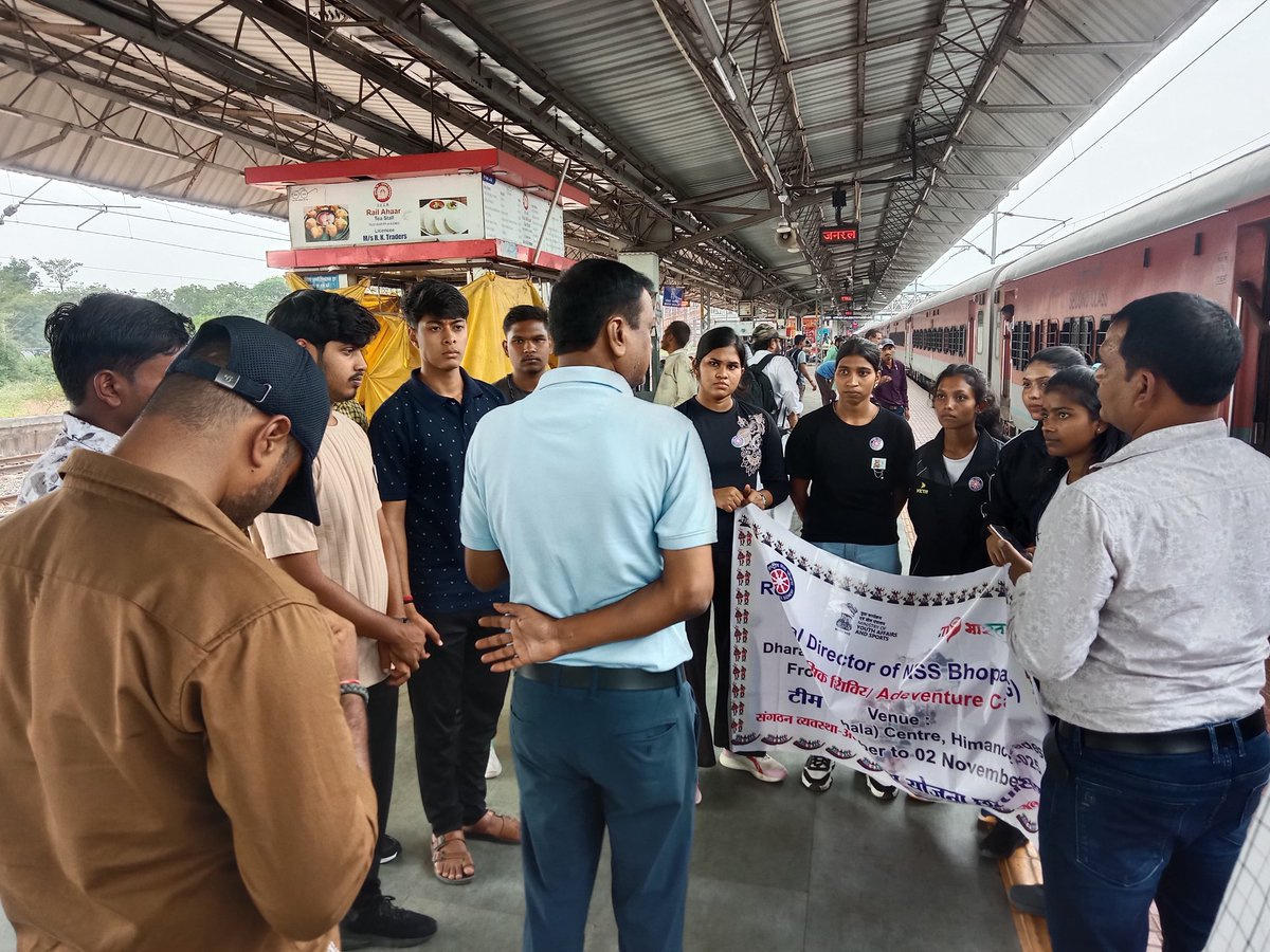 #nic_teem को राज्य कार्यक्रम समंवयक <a href="/manojsinha812/">Manoj Sinha</a> सर जी द्वारा दिया गया दिशा निर्देश <a href="/_NSSIndia/">NSS India</a> <a href="/YASMinistry/">YAS Ministry</a> <a href="/Rajkumarnss/">राजकुमार वर्मा Rajkumar verma</a> <a href="/NeetaBajpai5/">Neeta Bajpai</a> <a href="/nssabvuCG/">NSS Atal Bihari Vajpayee Vishvavidhyalaya</a> <a href="/YKTiwari68/">Y. K. Tiwari</a> <a href="/Ajaykpatel04/">Ajay Kumar Patel</a> <a href="/KumarBanjarey/">Govt HSS chaitma NSS</a>