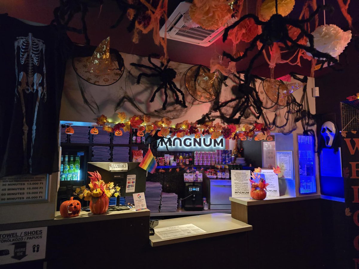 Magnum Sauna Budapest tweet media