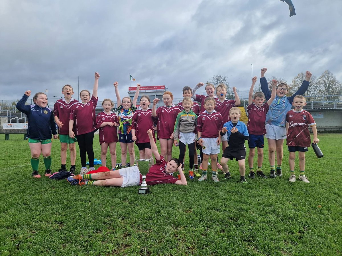 Congratulations to Broughall NS who beat Roscomroe in the Small Schools Cumann na mbunscol Final yesterday in Grants St Brendan’s Park, Birr. Maith Sibh 💚💛