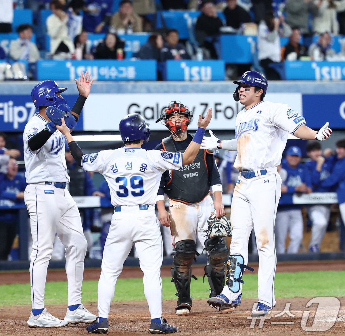 '가을남자' 김영웅 (출처 : 네이버 스포츠) naver.me/Gpl2rqgf