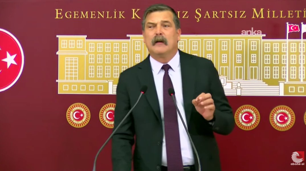 TİP Genel Başkanı Erkan Baş:

Erdoğan, bir camdan saltanat kurmuş durumda.

Bir çatlağa bakar, bir güçlü çatlakla yerle yeksan olacak bir iktidarla karşı karşıyayız.

Bu iktidarın tuzla buz olacağından kimsenin şüphesi olmasın.