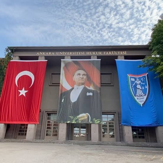 İtibarını yerle bir ettiğim kurum şöyle bir yer. Beytepe köyüne benzemez buranın mirası.