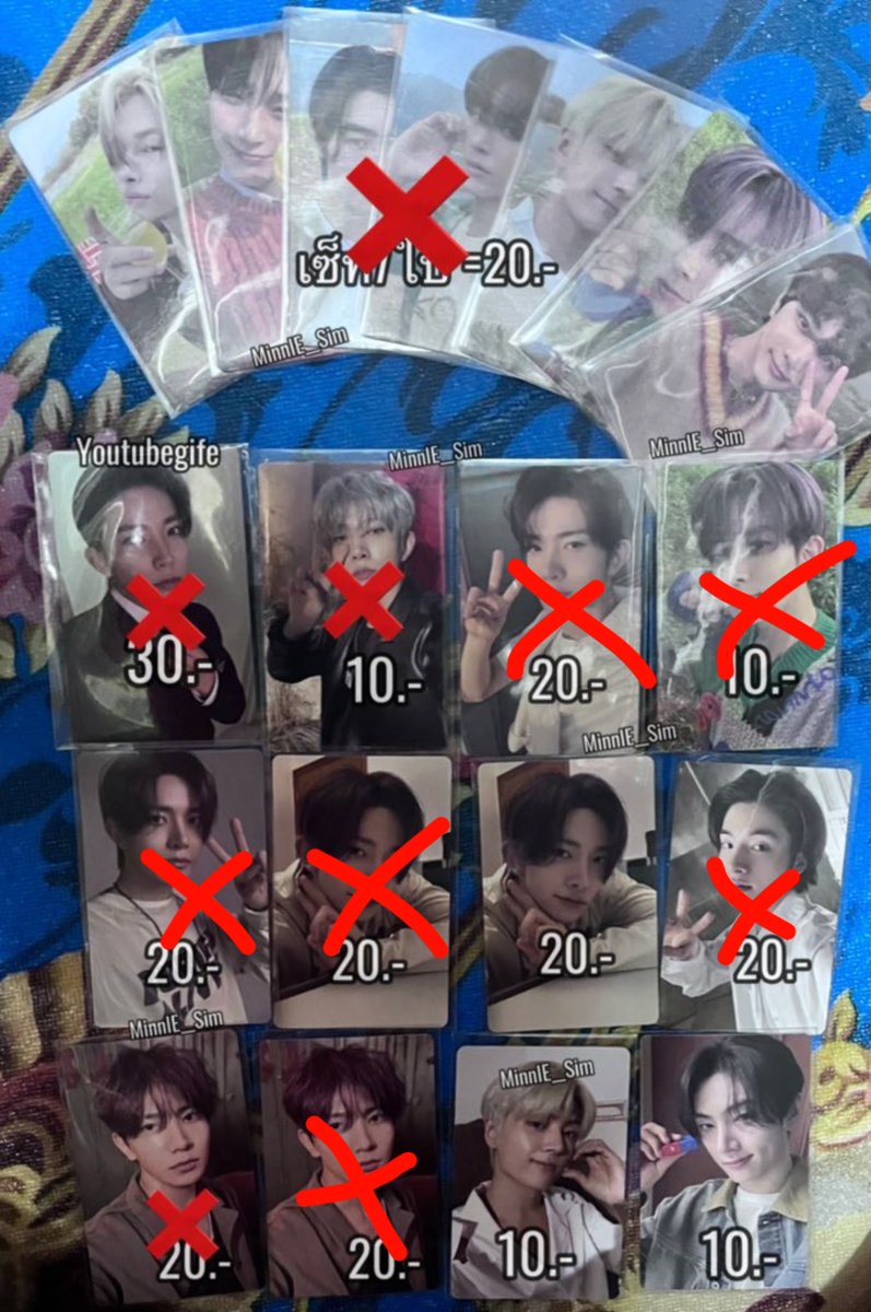 MinnIE__Sim's tweet photo. เอนไฮเพนเหลือ3ใบคับ ส่วนบอยเน็กดอร์ยังอยู่น้าา 
#ตลาดนัดเอนไฮเพน #ตลาดนัดenhypen #ตลาดนัดเด็กข้างบ้าน #ตลาดนัดboynextdoor https://t.co/xnI3USdbHg