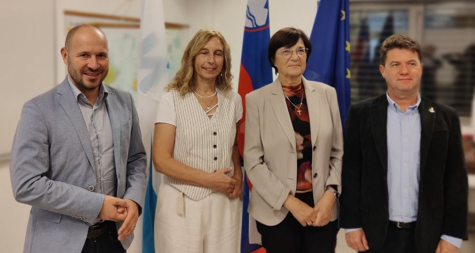 JernejVrtovec's tweet image. Hvala, Kranj, za lep sprejem in dobro debato 🤝#nsi #znovomočjo