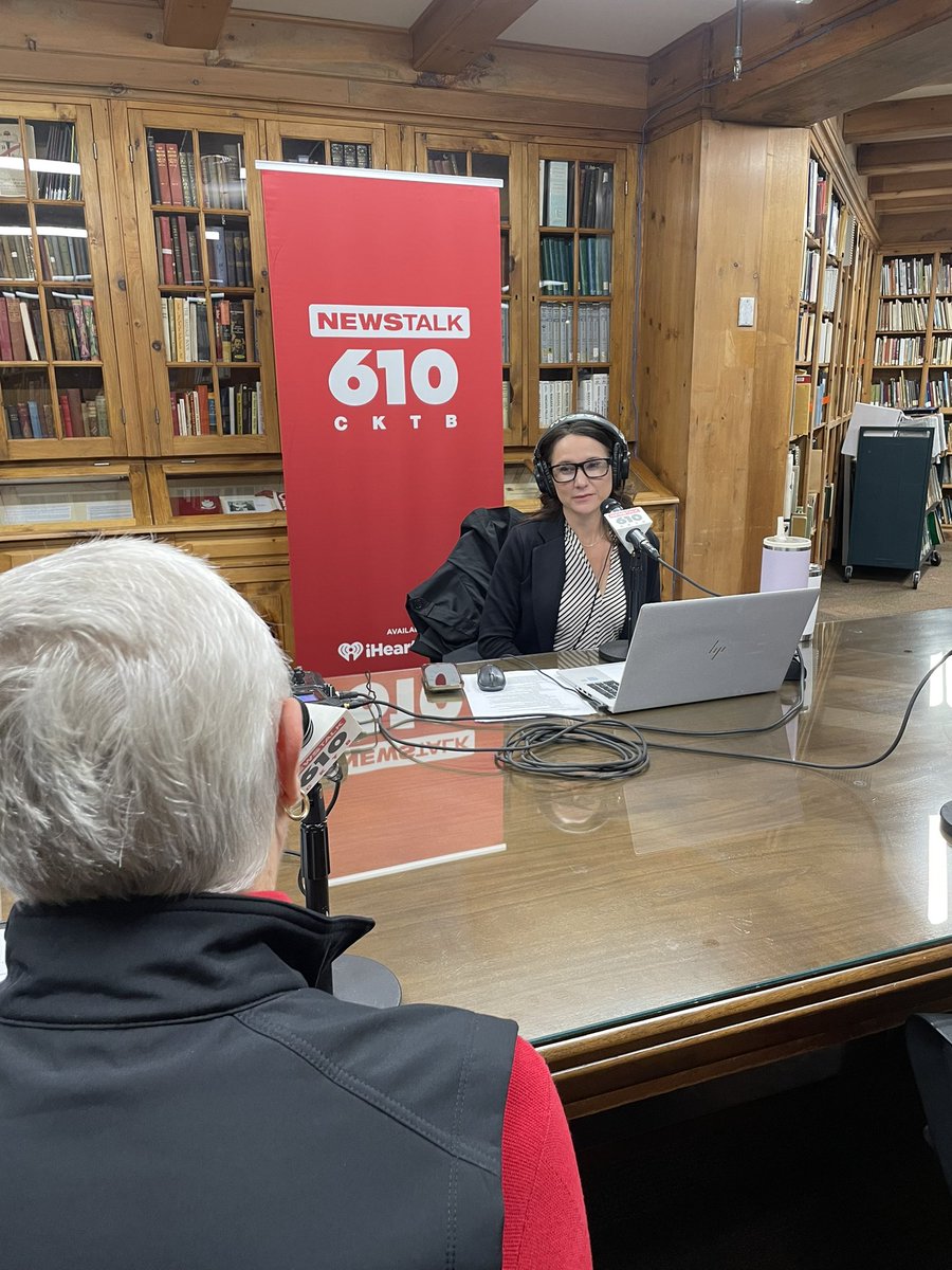 610CKTB's tweet image. LIVE NOW | Steph is joined by Chair of the Niagara Falls Public Library Board, Anne Andre-Jones to discuss #LibraryDay, events taking place as part of the festivities today, the grand opening of EarlyON and meeting community needs #NFLibrary #CKTBOnLocation