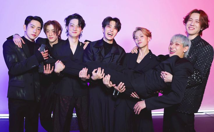 OT7Ahga's tweet photo. 2025 MAMA FANS’ CHOICE
🟢 Mass X Vote 🟢 D-7 START 💥

If home were a person, it would be our sevens 🏡💚

Which GOT7 photo feels like home to you? Post it with the official voting hashtags 👇
[#2025MAMAVOTE #GOT7]
🎯 500 replies, 1K reposts
🏁 GO GO GO! https://t.co/RSCpPhGzqn