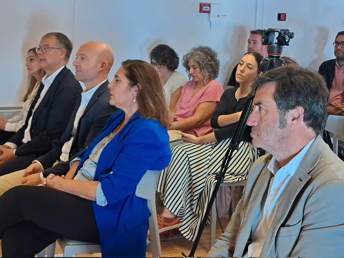 ➡️ Presentam el projecte guanyador del nou centre de salut de Ciutadella.
➡️ Un edifici de 9.430 m², amb un pressupost de 20 milions d’euros.
➡️ La consellera de Salut, <a href="/manuelaG_Romero/">Manuela Garcia Romero</a>, ha assegurat que suposarà una millora per als usuaris.

🔗 tn.caib.es/CSCiutadella