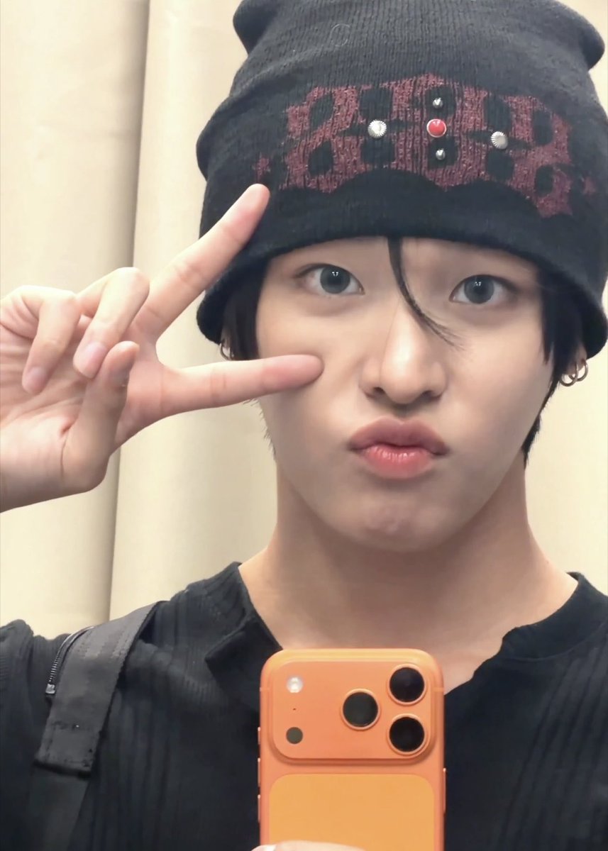 riku pics tweet media