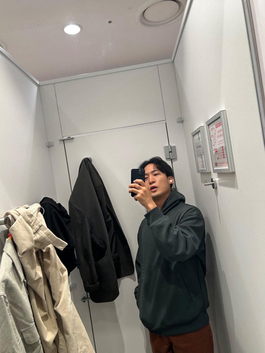 유니클로 4벌 26만원 하던데

이거 맞누..?