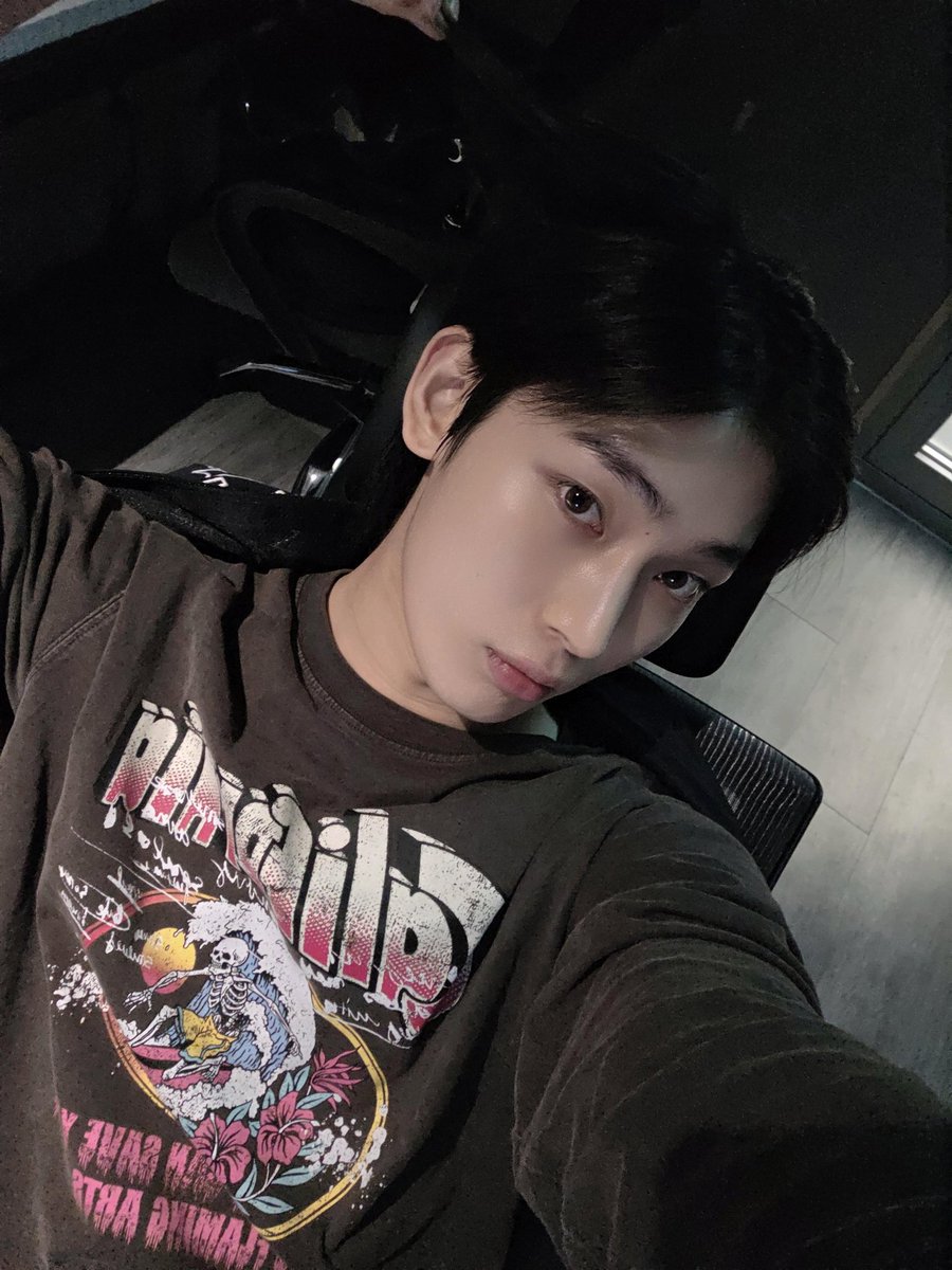 [ #선우’s Post ] 251022

#SUNOO: Which color of the Ddeon-beanie should I wear for the first day’s soundcheck? Gogo for a vote

<a href="/ENHYPEN_members/">ENHYPEN</a> <a href="/ENHYPEN/">ENHYPEN OFFICIAL</a> #ENHYPEN #엔하이픈