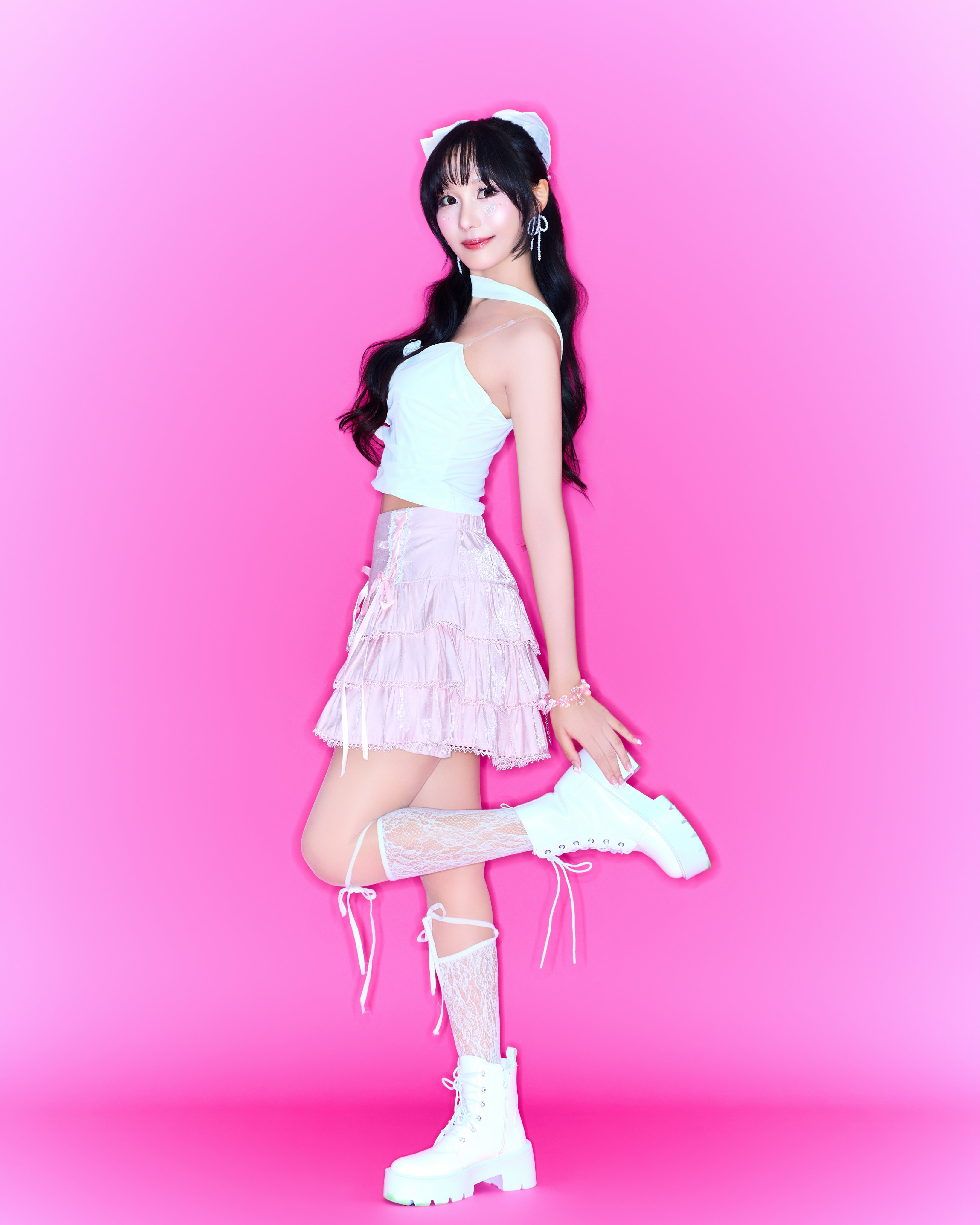 G33Q8-EW0AAxSX7?format=jpg&name=4096x4096