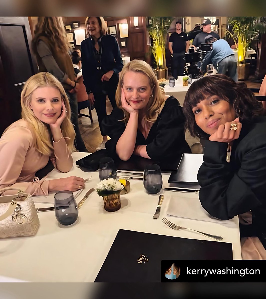 PortalAppleTV's tweet image. A página de Imperfect Women já está disponível no Apple TV.
Estrelada por Elisabeth Moss, Kerry Washington e Kate Mara, a minissérie estreia em 2026, e sua trama segue 3 amigas de longa data — e o desenrolar da investigação do misterioso assassinato de uma delas.
#ImperfectWomen