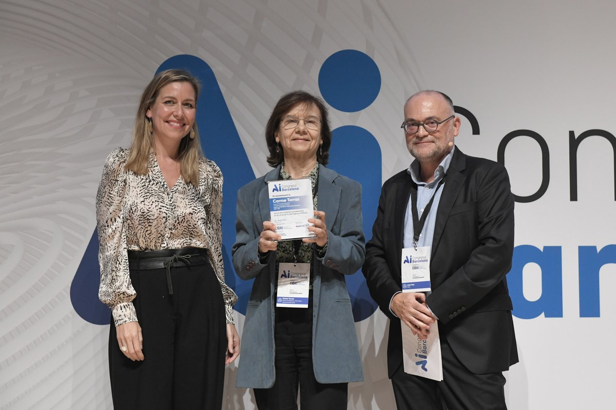 CIDAI_eu's tweet image. 🙌 Merescut reconeixement avui a l'#AICongresBCN, a Carme Torras, cap del Grup de Percepció i Manipulació Robotitzada, Institut de Robòtica i Informàtica Industrial (CSIC-UPC).
Llicenciada en matemàtiques (UB), màster en computació (UMass), i doctora en informàtica (UPC), va…
