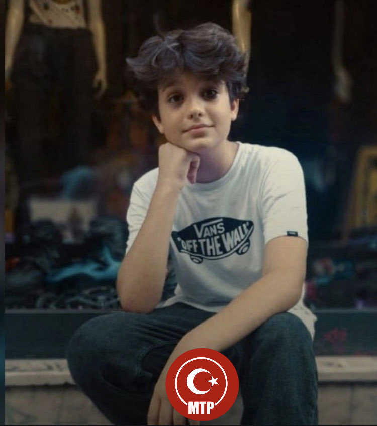 #MilliyetçiTürkiye de unutmayacak!..
#MattiaAhmetMinguzzi ‘yi ne de Ahmet’leri…
Unutursak kanımız kurusun…