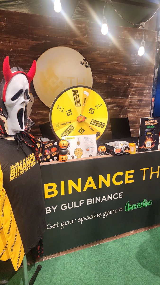 งานยังมีอยู่ มากันเยอะๆนะคะ
มีตู้สติ๊กเกอร์ด้วย 
ถึง 2 Nov. 2025 นี้ 
#BinanceTHxUTC
#BinanceTH
<a href="/Binance_TH_/">Binance TH</a>