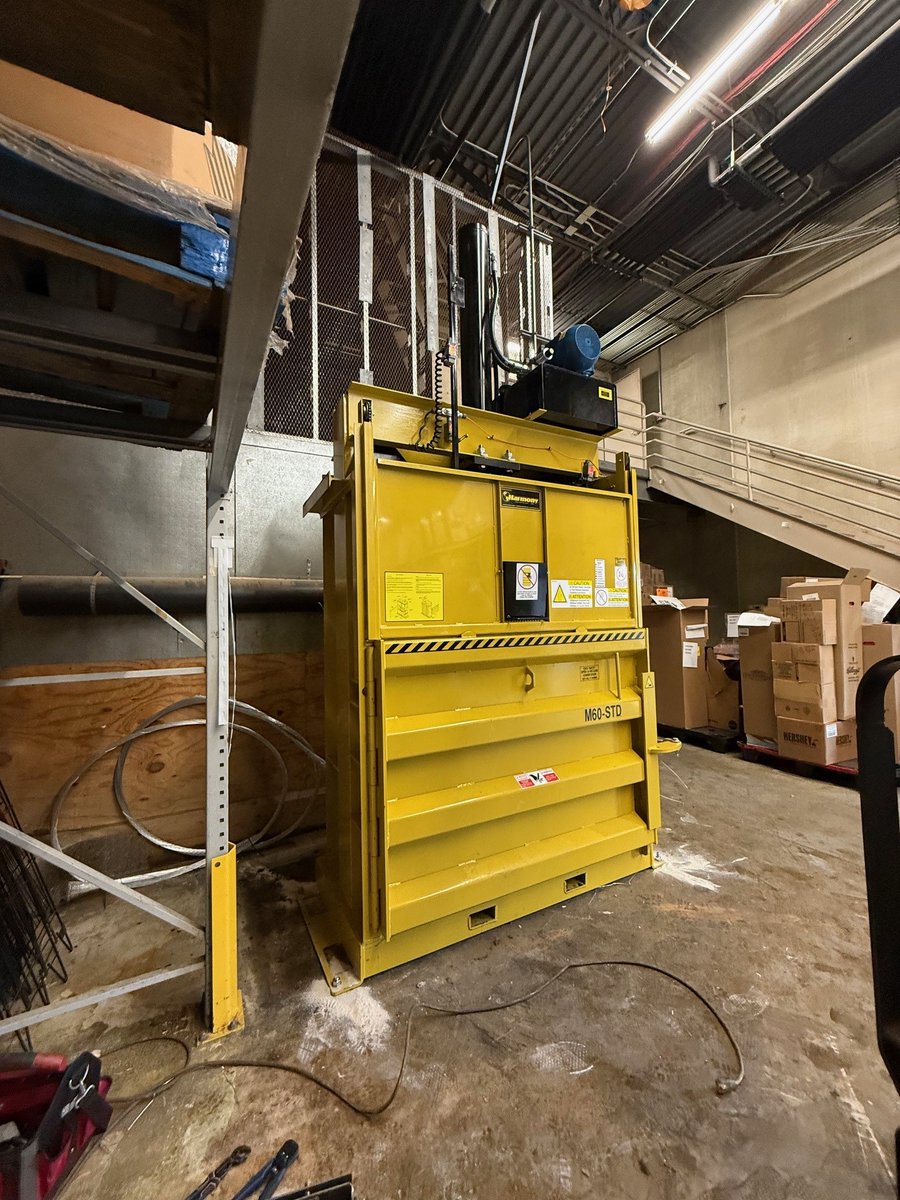 recycleharmony's tweet image. This Plainfield, IL is supermarket is making mill-sized bales of a wide range of recyclable commodities found in grocery operations with this new M60STD baler!♻️

👉 Visit harmony1.com to learn more!

#RecycleHarmony #Sustainability #RecyclingSolutions #M60STD