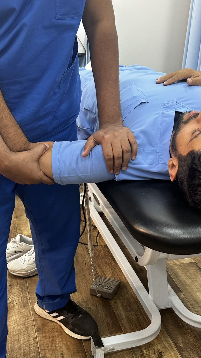 محاضرة اليوم الأكاديمي بعنوان 💪🏼: 
Comprehensive review of shoulder joint : anatomy , biomechanics , differential diagnosis and management .

بمستشفى الهدا برعاية الزملاء المميزين R3 اللي قدموا لنا محتوى يليق بهم 👏🏼:
<a href="/PT_sunrise/">Shoroug Algethami</a> 
@سلطان_الظافري 
@موسى_حُمدي