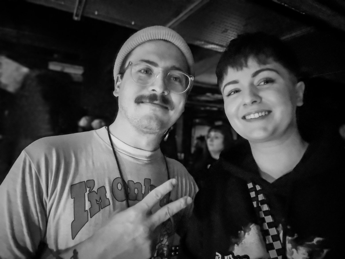 MISGUIDEDS0N's tweet image. Me with Johnny from Greyhaven when they came over with Better Lovers in January
Hope I can meet the rest of the band tonight. Their music has helped me through so much shit man ๐๐ผ