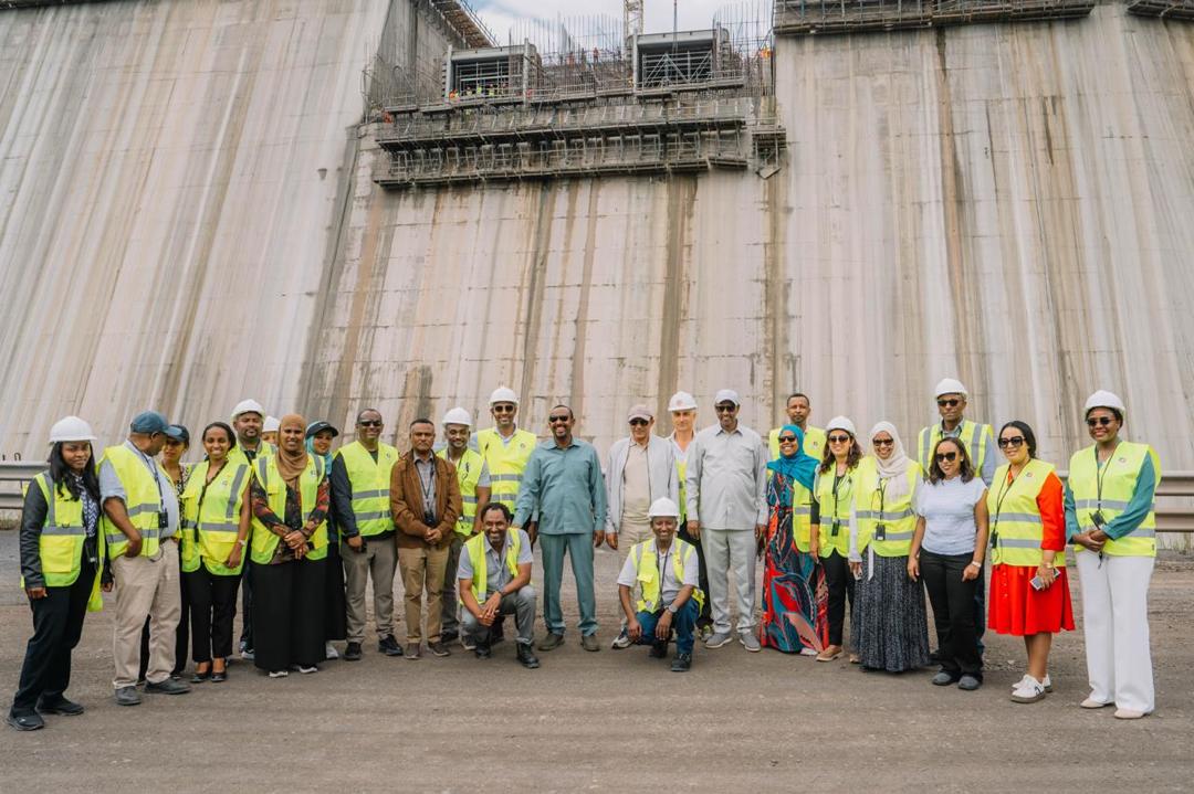 AbiyAhmedAli's tweet image. Today, we begin the Council of Ministers’ macroeconomic evaluation for the first 100-days of the Ethiopian calendar year 2018 with a visit to the Koysha Hydroelectric Power Project. Since my last review, the project has shown remarkable progress, now standing 128 meters high and