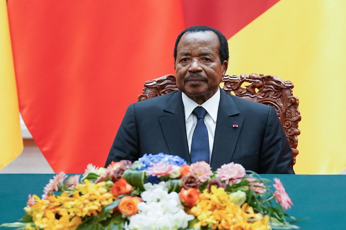 43 yıldır iktidarda olan 92 yaşındaki Kamerun Cumhurbaşkanı Paul Biya, resmi olmayan sonuçlara göre yeniden seçildi.

Biya, ölmez sağ kalırsa 100 yaşına kadar ülkeyi yönetecek.