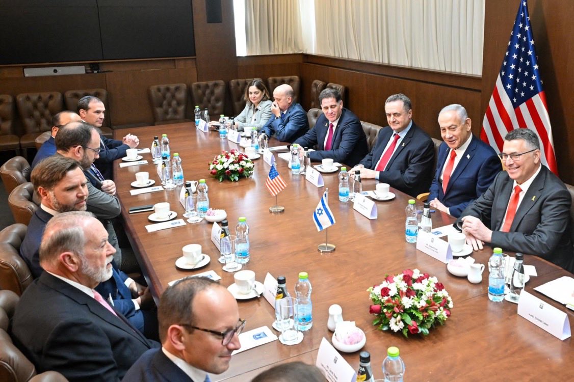 🇺🇸🇮🇱Vice President Vance and Ambassador Huckabee meet with Prime Minister Netanyahu, Defense Minister Katz, Foreign Minister Sa’ar, and Strategic Affairs Minister Dermer in the Prime Minister’s office.