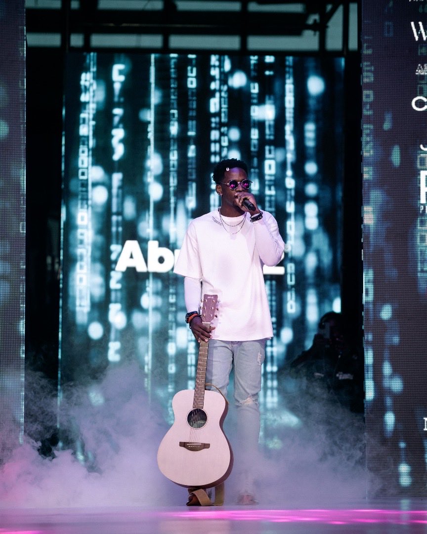 AnknownProsper's tweet photo. All I do is sing, and so when you see me, just sing.
#BINJI https://t.co/p12cbkIUO1