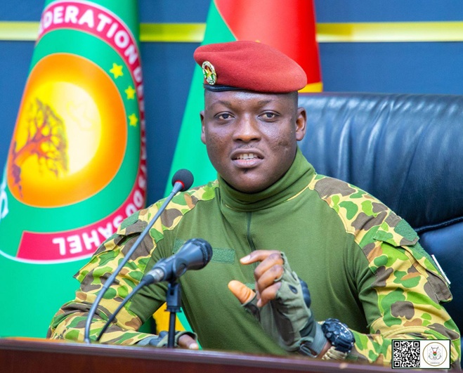 Capitaine Ibrahim Traoré à l’ouverture du FRSIT 2025 : « Reconnaissons que nous sommes beaucoup paresseux, nous ne travaillons pas » 
lefaso.net/spip.php?artic… #BurkinaFaso #lwili